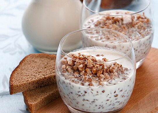 Gachas de trigo sarraceno con kefir para adelgazar
